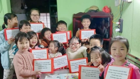 Ngọc Tâm thủy tinh được tiếp lửa tại giải thưởng ‘Bền Đam Mê’