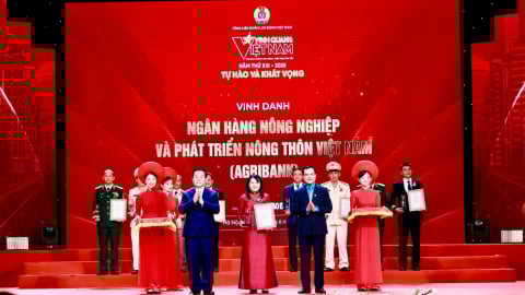Agribank được vinh danh tại Chương trình 'Vinh Quang Việt Nam' 2025