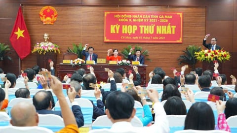 HĐND tỉnh Cà Mau khóa X khai mạc kỳ họp thứ nhất, kiện toàn chức danh