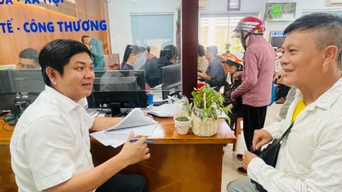 Ngày làm việc thứ hai ở TP.HCM: Dân vui vì thủ tục hành chính tiện lợi