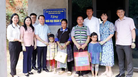 Bộ trưởng Đỗ Đức Duy thăm, hỗ trợ nhà ở tại Trạm Tấu, Hạnh Phúc