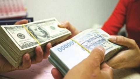 Tỷ giá USD hôm nay 15/7/2025: Trong nước tăng nhẹ