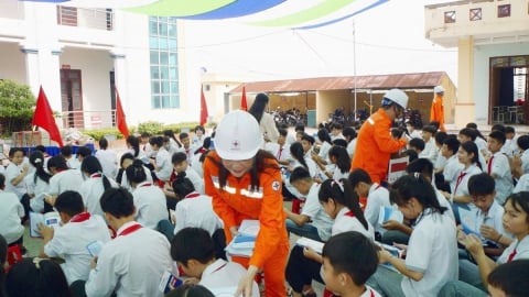 EVN tăng tốc đầu tư, đồng bộ tổ chức đảm bảo cung ứng điện