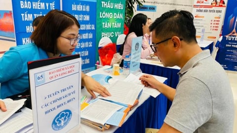 Từ 1/7, cán bộ, công chức sẽ đóng bảo hiểm y tế 4,5% lương