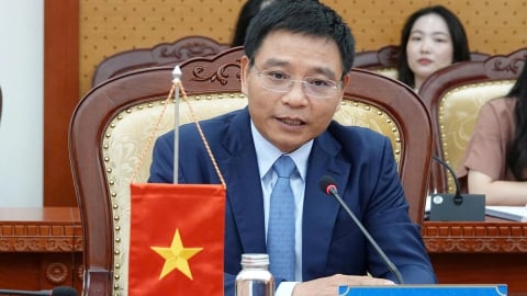 Bộ Tài chính đề xuất nới thủ tục pháp lý để hút vốn ngoại