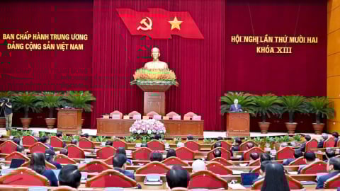 Thông báo Hội nghị lần thứ 12 Ban Chấp hành Trung ương Đảng khóa XIII