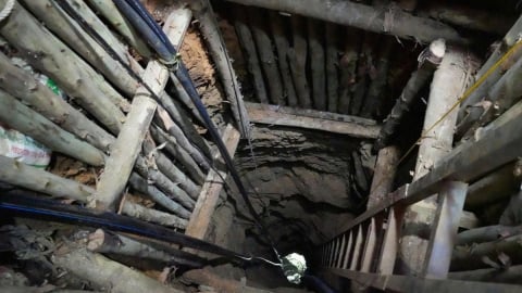 Bắt giữ 16 đối tượng khai thác khoáng sản trái phép