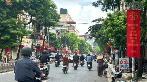 Phường Tây Hồ đồng loạt ra quân tổng vệ sinh môi trường