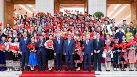 Petrovietnam nhận Bằng khen của Thủ tướng trong phong trào xóa nhà tạm, nhà dột nát