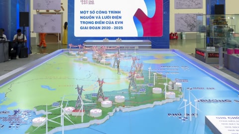 Gian hàng của EVN: Dấu ấn đổi mới, dẫn đầu chuyển đổi số ngành điện