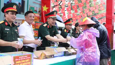 Hơn 50.000 suất lương khô cho người dân xem diễu binh, diễu hành