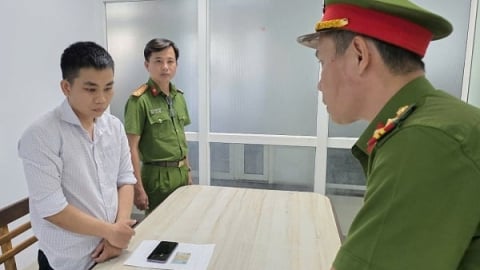 Bắt tạm giam nhân viên bảo hiểm chiếm đoạt 1,76 tỷ đồng