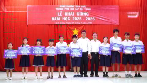 Học bổng GrowMax trao yêu thương đầu năm học mới tại TP Cần Thơ