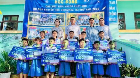 GrowMax trao 120 suất học bổng cho học sinh khó khăn tại Cà Mau