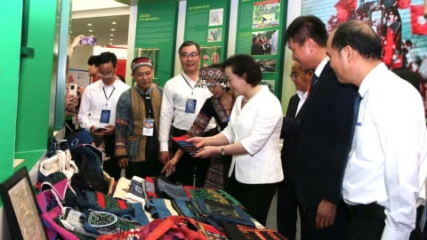 Gian trưng bày 'Lào Cai rạng rỡ bản sắc, khát vọng vươn xa'