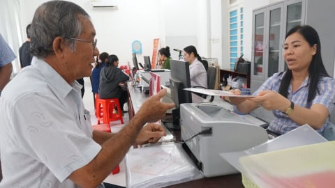 Thủ tục nông nghiệp và môi trường lần đầu 'xuống phường' - người dân hài lòng