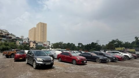 Bãi xe, kho hàng rộng hàng ngàn mét vuông không phép tại phường Đại Mỗ