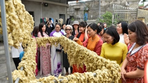 Làng nghề dệt đũi chuyên làm sản phẩm cho các nguyên thủ