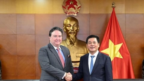 Đại sứ Hoa Kỳ: 'Chính sách thương mại mới không nhằm phương hại đối tác'