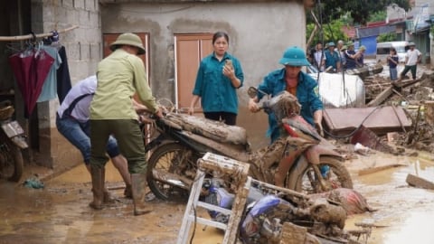 Hiện trường lũ quét khiến bản làng tan hoang