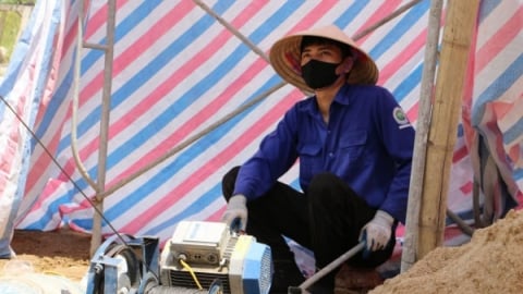 Nhiều tỉnh phía Bắc mưa to, miền Trung vẫn nắng nóng