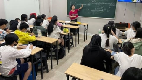 Dạy thêm, học thêm là hệ quả của nhiều 'cái chưa đủ'