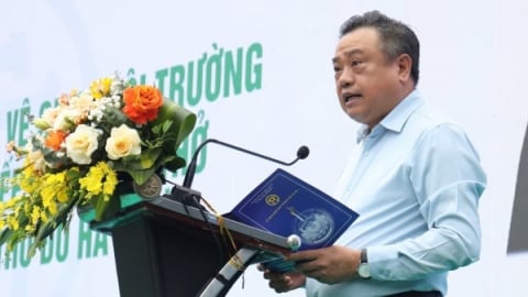 Hà Nội đổi mới vệ sinh môi trường bằng công nghệ hiện đại