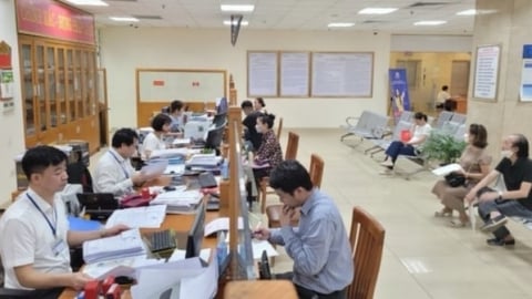 Khẩn trương hoàn thành công tác bố trí cán bộ cấp tỉnh, xã