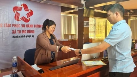 Người dân không phải vượt núi đi làm thủ tục hành chính