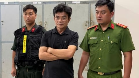 Phá đường dây sản xuất dầu gió giả cực lớn