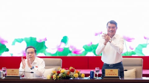 Thủ tướng Chính phủ và Chủ tịch Quốc hội gặp mặt lãnh đạo các cơ quan báo chí