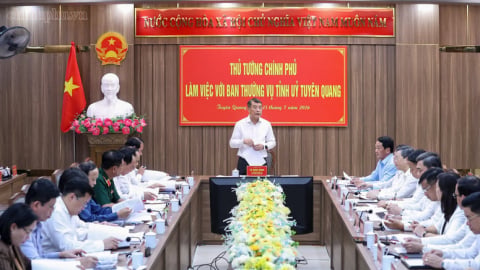 Thủ tướng: Tuyên Quang phải nỗ lực gấp 2-3 lần để bứt phá tăng trưởng