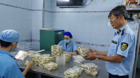 Bánh trung thu, yến sào vào danh mục giám sát chặt mùa cao điểm