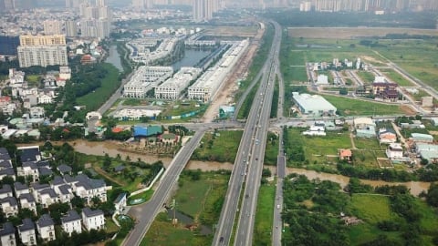 Điều chỉnh chính sách đất đai để phát triển kinh tế tư nhân