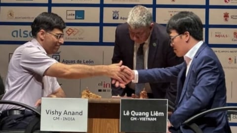 Đại kiện tướng Lê Quang Liêm vô địch giải cờ tại Tây Ban Nha