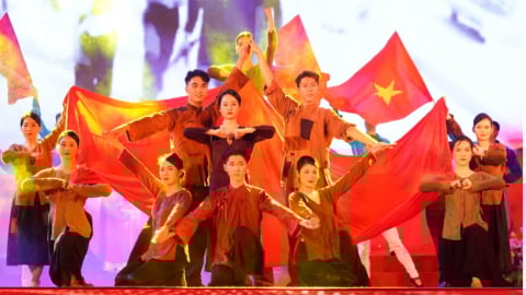 Cảm xúc công dân và tâm hồn tuổi trẻ