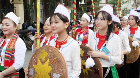 Chan chứa sắc màu văn hóa đón Quốc khánh 2/9
