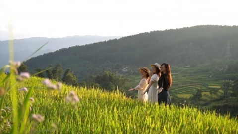 Khai mở 'kho báu' thiên nhiên và văn hóa