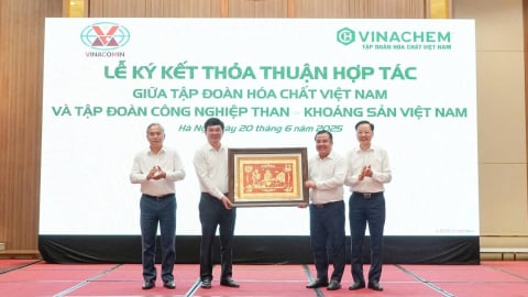 Hợp tác chiến lược giữa TKV và Vinachem: Nâng tầm mối quan hệ gắn kết