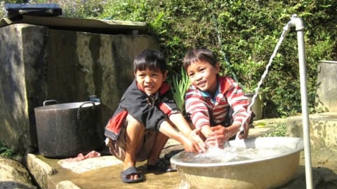 Giữ dòng nước sạch cho nông thôn xứ Tuyên