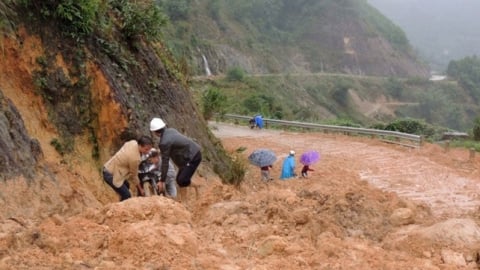 Thời tiết nông vụ ngày 10/07/2025: Mưa lớn tiếp diễn ở Bắc bộ