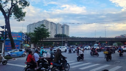 Hà Nội vắng vẻ dịp lễ, chất lượng không khí cải thiện rõ rệt