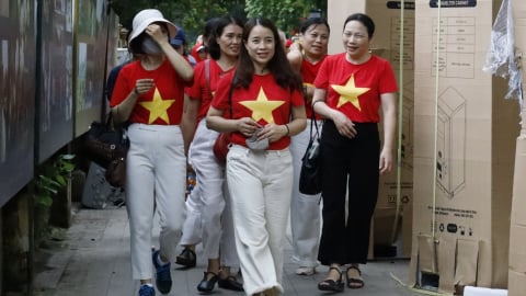 Hà Nội rộn ràng trong ngày tổng hợp luyện diễu binh, diễu hành