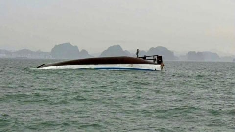 Sơ tán khách du lịch đến nơi an toàn trước khi bão số 3 đổ bộ