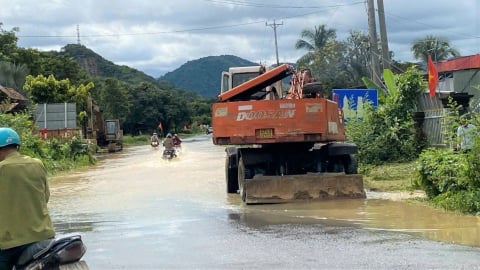 Lâm Đồng mưa lớn gây ngập úng, sạt lở nhiều nơi