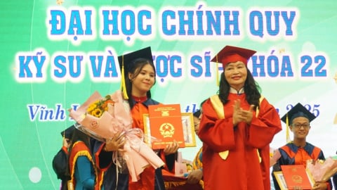 227 sinh viên ngành Dược, Kỹ sư được công nhận tốt nghiệp