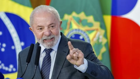 Tổng thống Brazil tiết lộ ông Biden muốn Nga 'bị tàn phá'