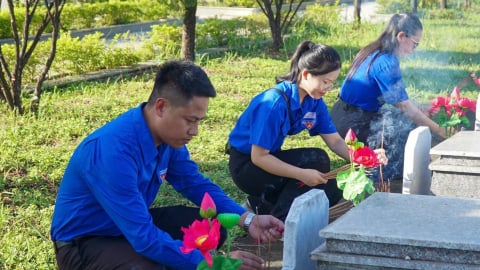 Tuổi trẻ Đà Nẵng tri ân các anh hùng liệt sĩ