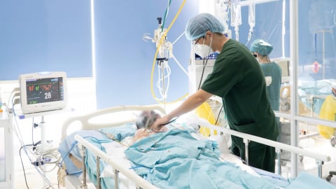 Nổ nhà máy nam châm, nhiều công nhân bị thương