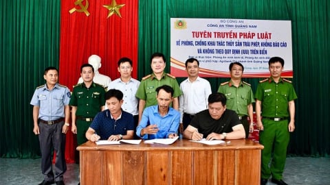 Công an Quảng Nam tuyên truyền chống khai thác IUU cho ngư dân